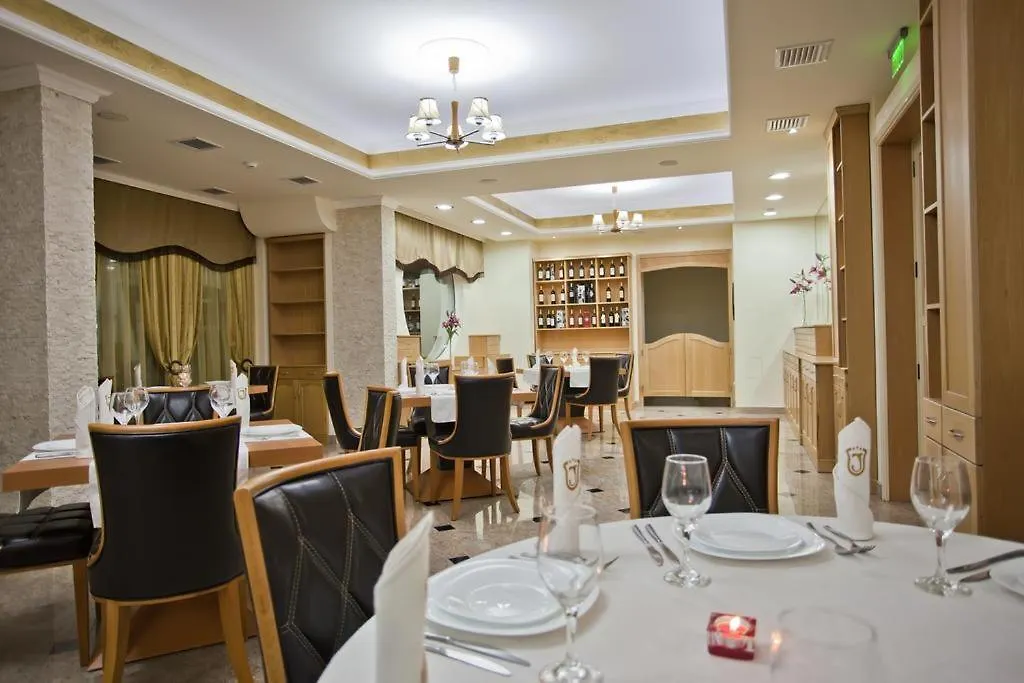 Hotel Incognito Πομόριε 3*,