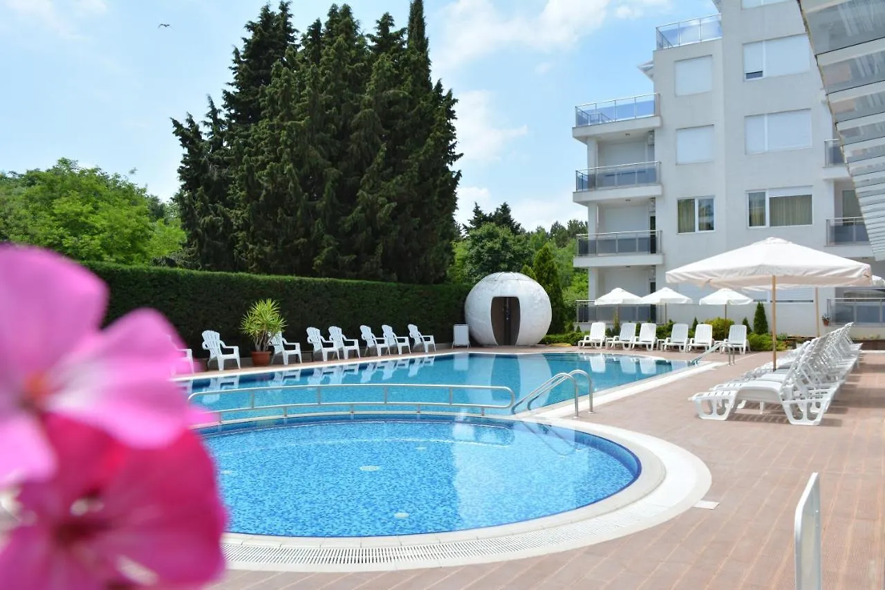 Hotel Incognito Πομόριε